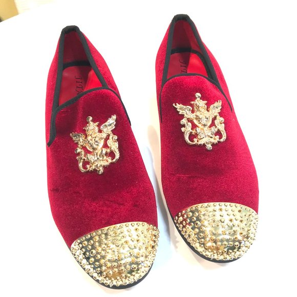 Jitai sz 9 1\2 velvet slip On loafer dress shoes red with gold crest studs - Picture 1 of 8